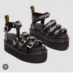 BLAIRE II CHAIN PATENT LEATHER PLATFORM STRAP SANDALS